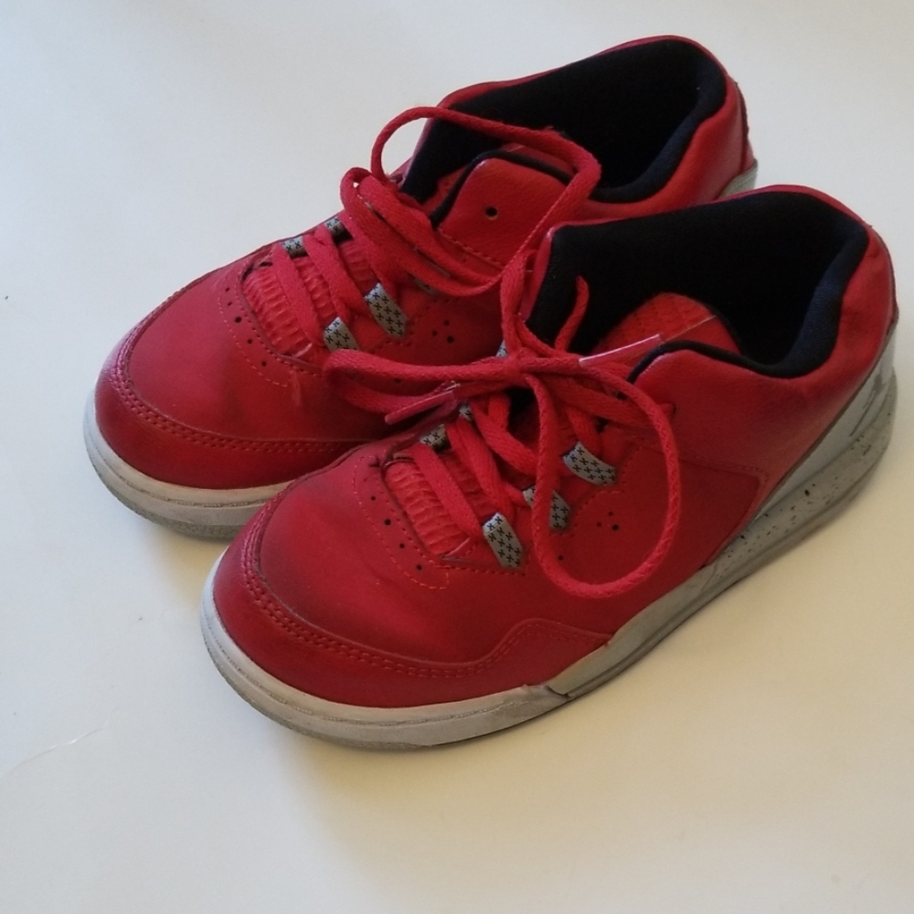 Jordan's Red Kids Nike Flight size 10
